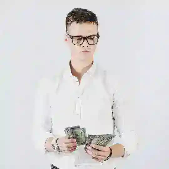 Валентин [Международная Товарка]