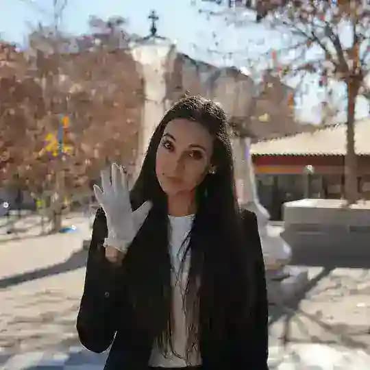 𝐄𝐥𝐢 𝐃𝐞𝐟𝐟𝐞𝐫𝐚𝐫𝐲 Profile