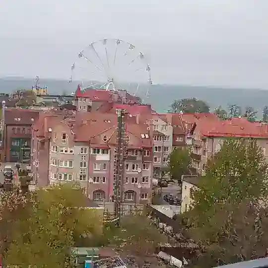 До Весны! Поэзия и жизнь в большом городе.