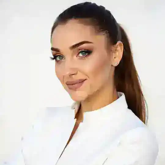 Врач-косметолог Елизавета