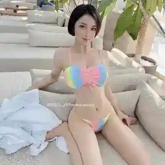 SM甜兔✨反差平模兼职✨ Profile