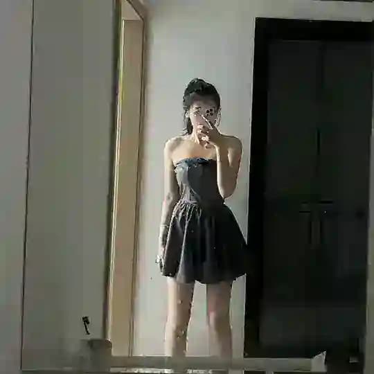 哈喽，同学💋