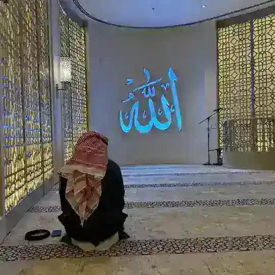 السَّارِعُونَ إِلَى الْجَنَّةِ