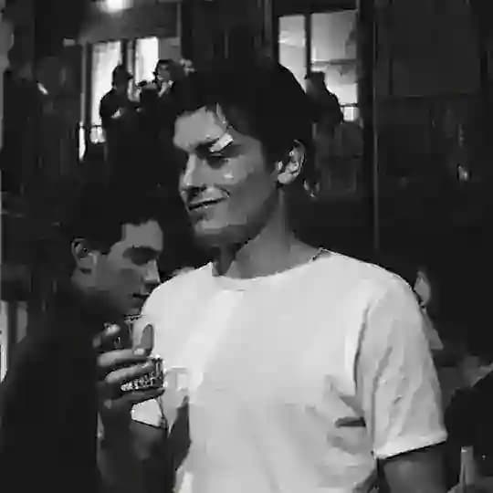 استمع ♥😉 Profile