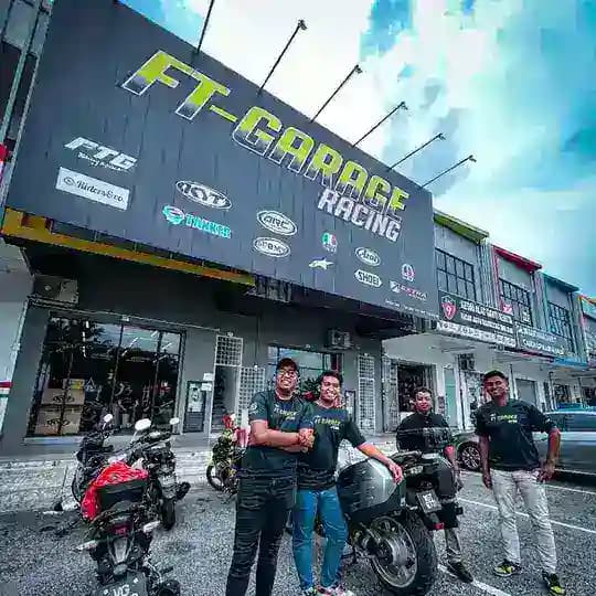 FT Garage Racing -Helmet Store Profile
