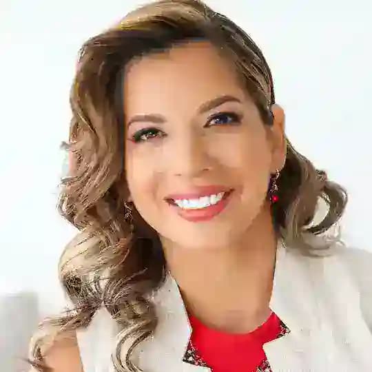 Gabriela Berrospi Oficial