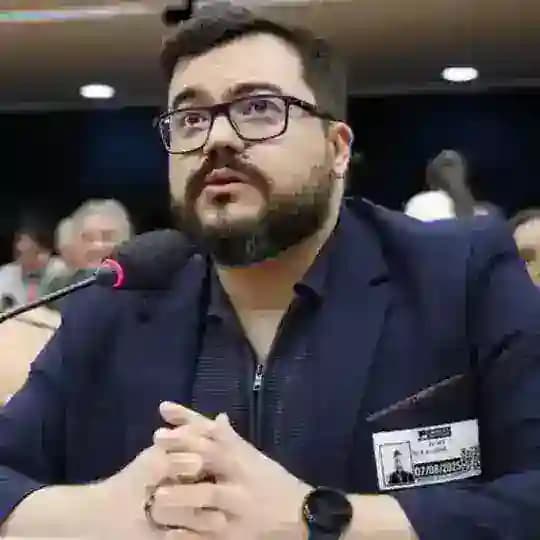 Eli Vieira