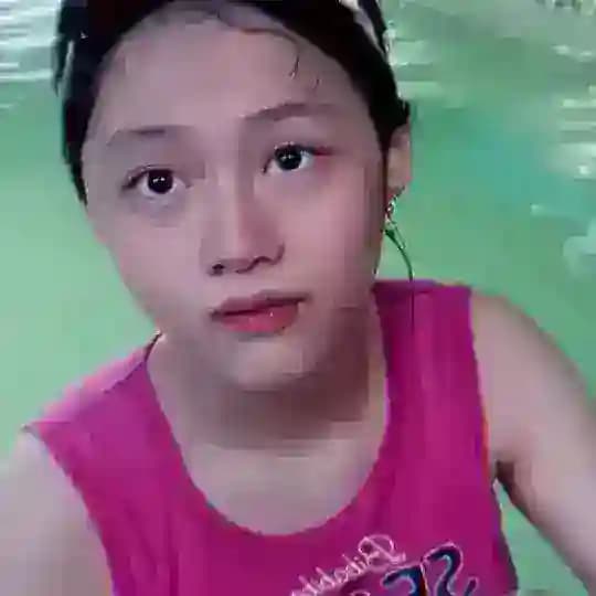 Gia Linh Bibabibo😘