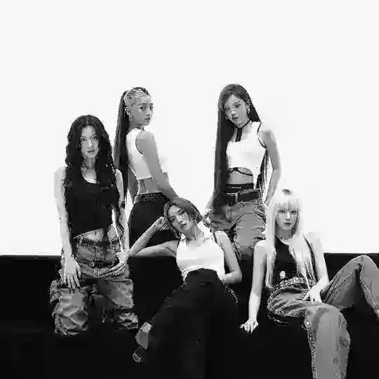 i-dle (아이들)