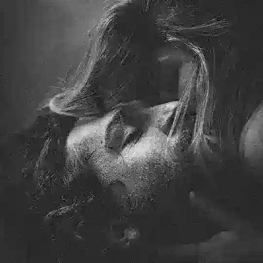 صــداٺـو مــیــبــوســـم❛❛💋