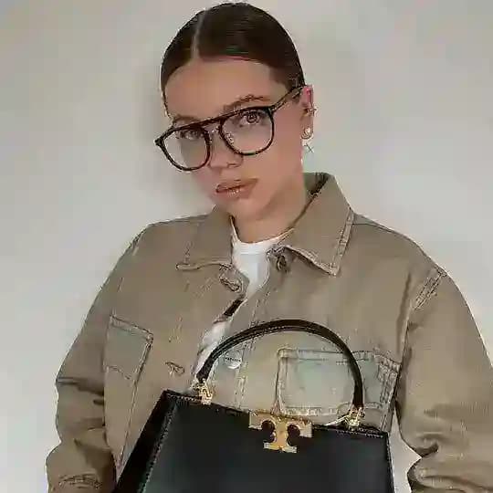 Каролина вещает 🇨🇳