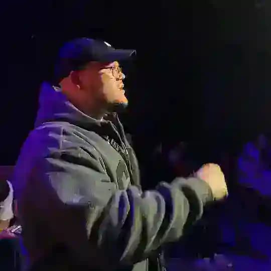 Global g