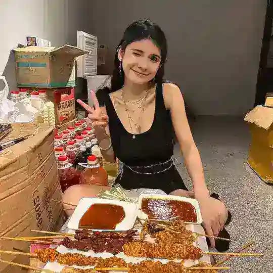 狗头萝莉