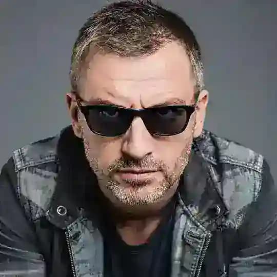 Гречка под ногтём