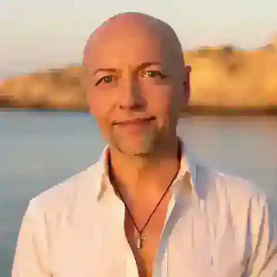 ОЛЕГ БОРЩЕВСКИЙ