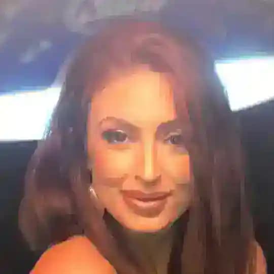 Filles célibataires en groupe pour adultes à Nunavut Canada femmes Vidéo app Photo Image Film
