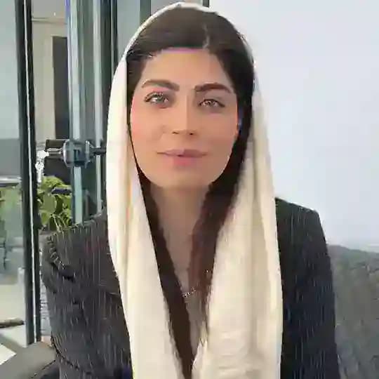 Haniehkhamoshiii