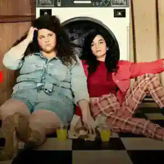 ילדות סכסכניות