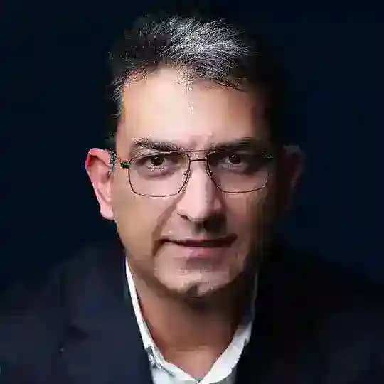 حسین طاهری | راهبر کسبوکار