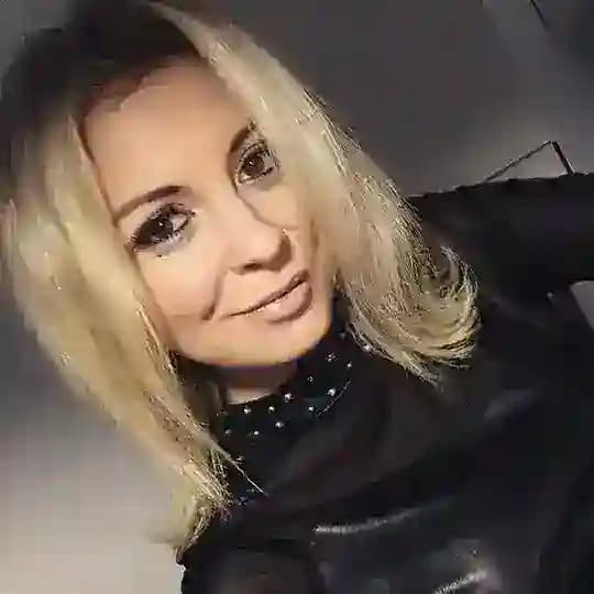 Hotwifef