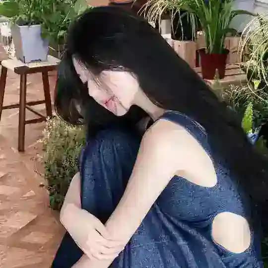 思思课表 174 52kg 06金牛座 女大