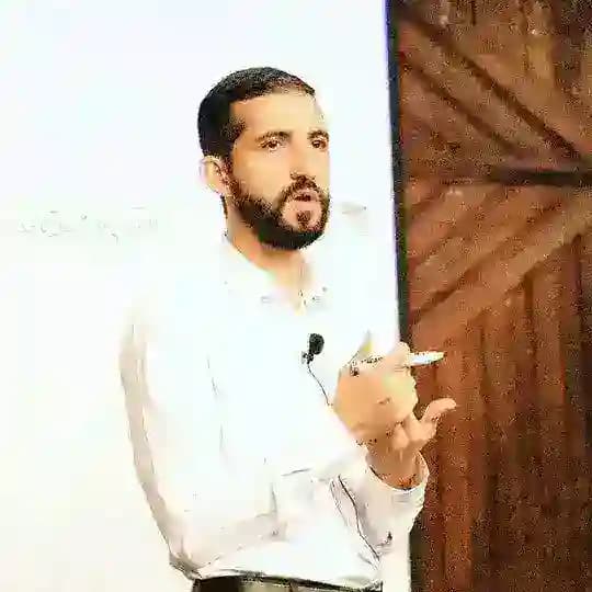 •| حسین مختاری
