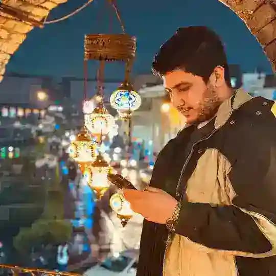 بازاڕی ئەکاونتی پۆبجی و تیکتۆک (iam.v4ri)