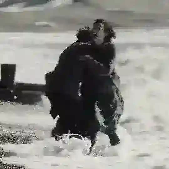 . Mshaeir : مشَاعر .