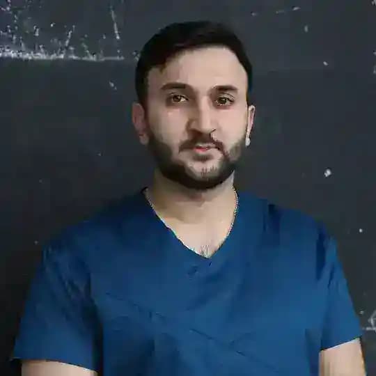 Хирург Исмиев А. Э.