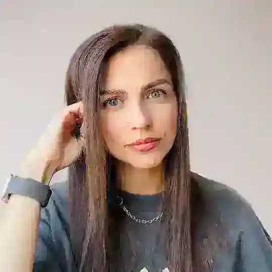 Юлия Лола • Дизайн и финтех 💻
