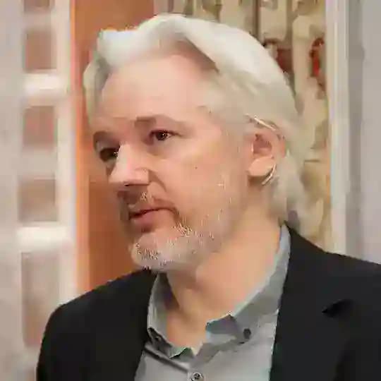 Julian Assange 2.0