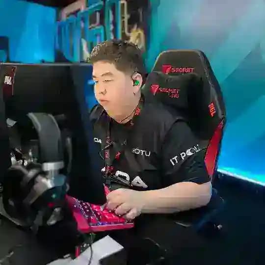 kade0