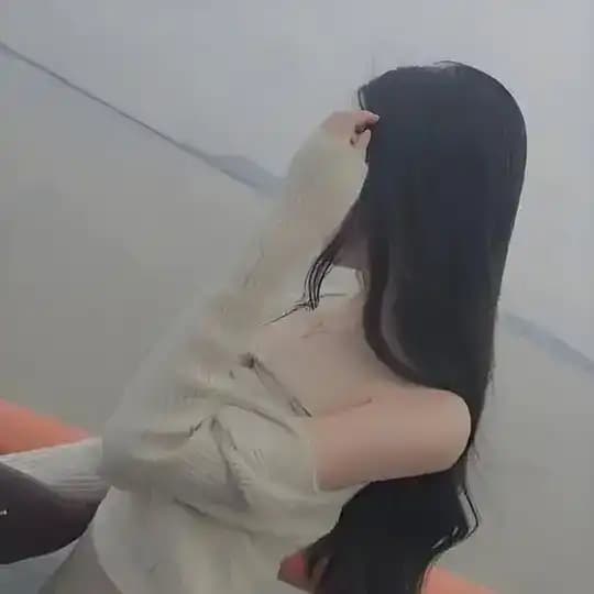 QQQ 倾清泉美女频道