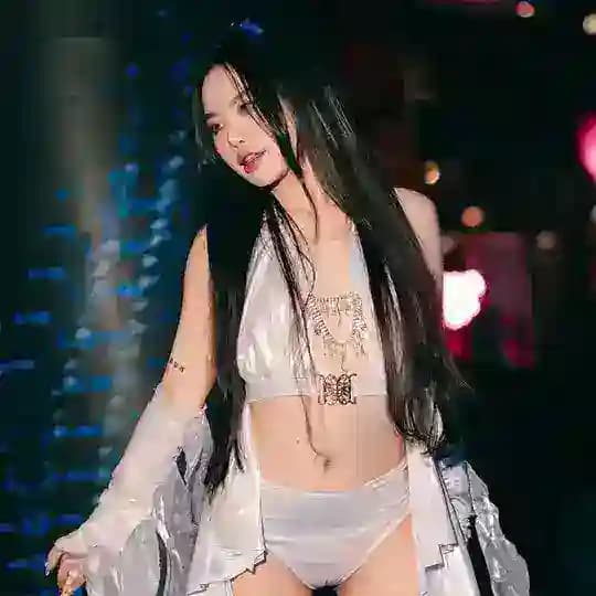 Gái xinh - @kenhlauxanh