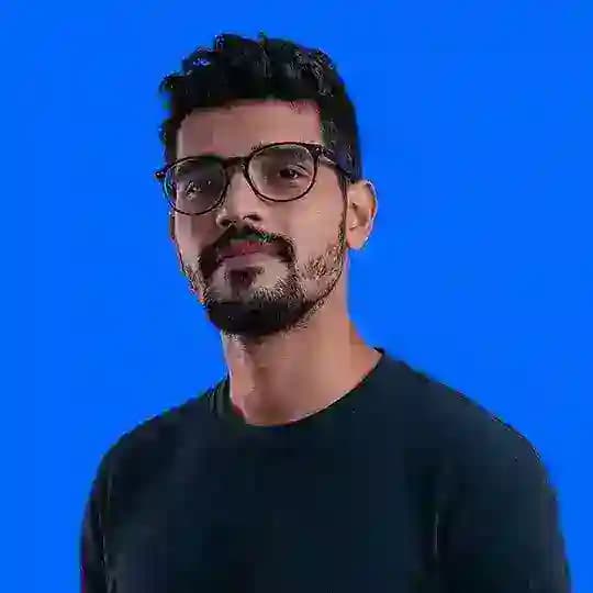 محمد كلاي ( مصمم جرافيك )