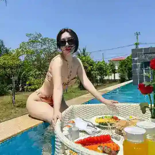 မြန်မာမလေး