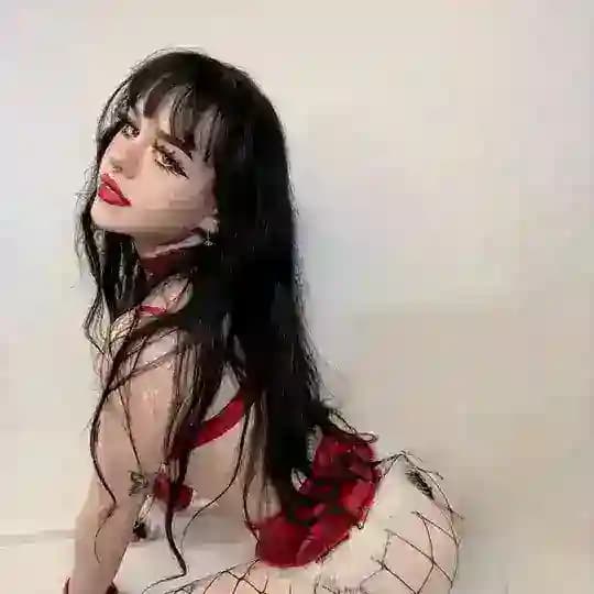 LARA ROSE OF