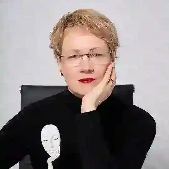 Лара В Деле 🪐