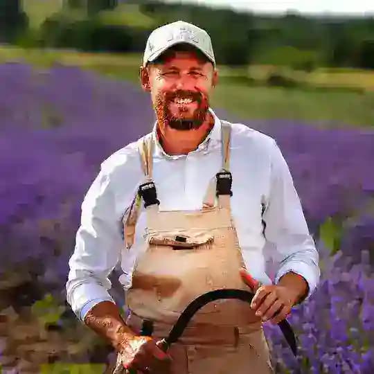 Лавандовый фермер Сергей Русаков