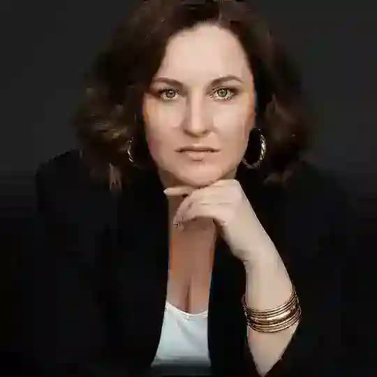 Женщина. Опора. Сила.