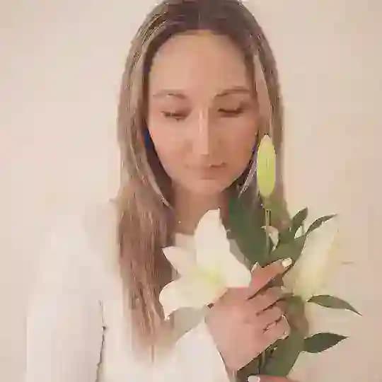 LiYFarvaztrikova