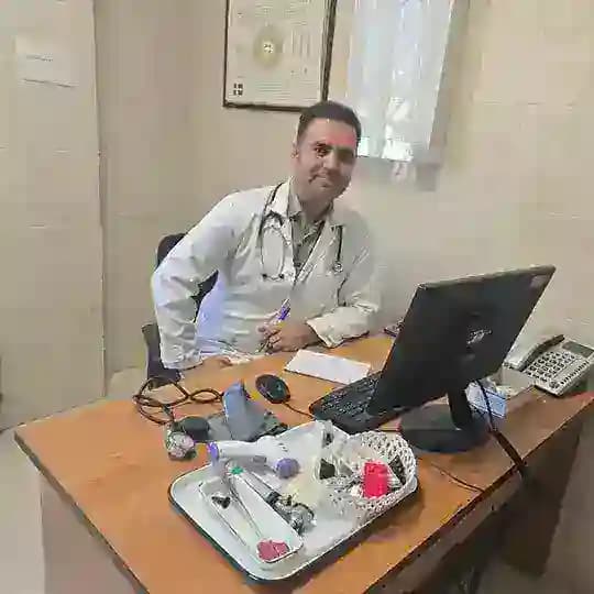 لیسانس به پزشکی دکترحسین رحیمی
