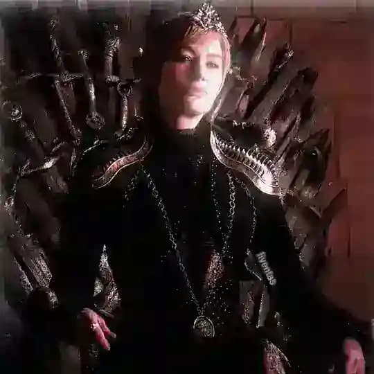 𝑳𝑰𝑽𝑬𝑵𝑻𝑨𝑺