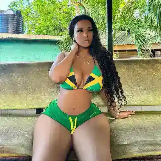 Liyah mai hub Profile