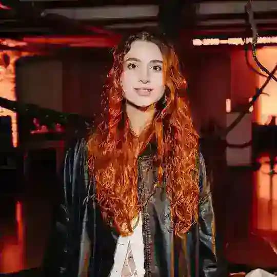 привет, это Лола ✍️