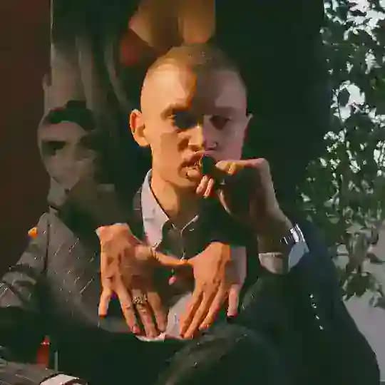 (Думки Любімова)