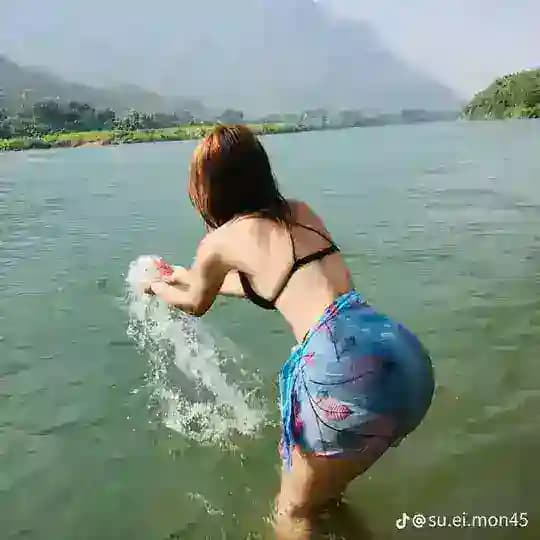 Burmese Tiktok Cele🇲🇲 Profile