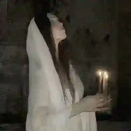 𝗟𝘂𝗻𝗮 𝗼𝗿𝗮𝗰𝗹𝗲🕯