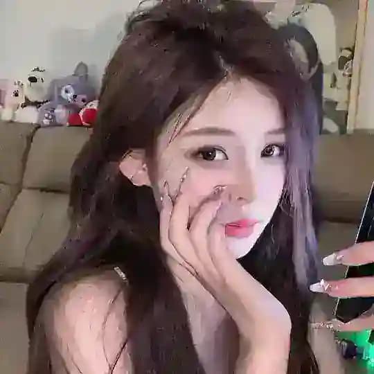 大🐻萝莉洛洛👙的私密空间个人自聊（包本人）休息版
