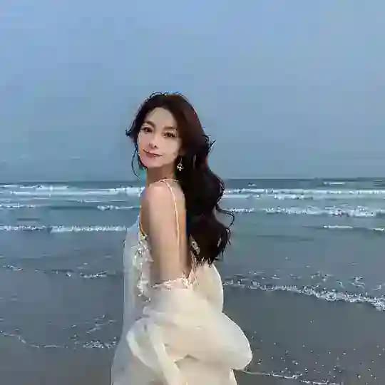 洛熙个人小🏡